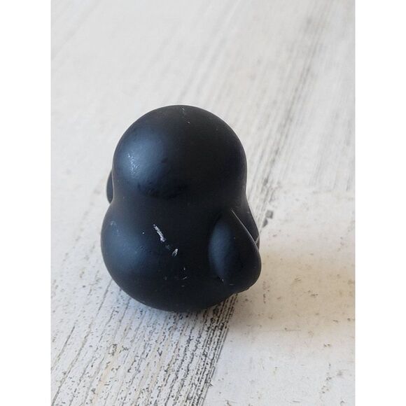 Mini black artcic penguin zoo toy figure - Picture 3 of 4